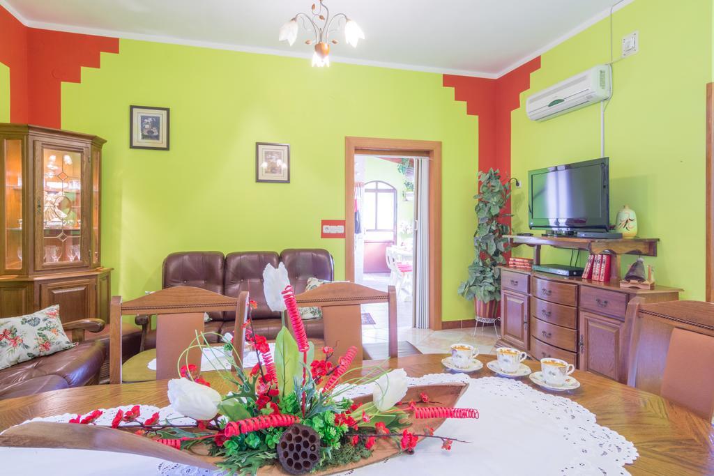 Apartment Danica มาสเลนีซา ภายนอก รูปภาพ